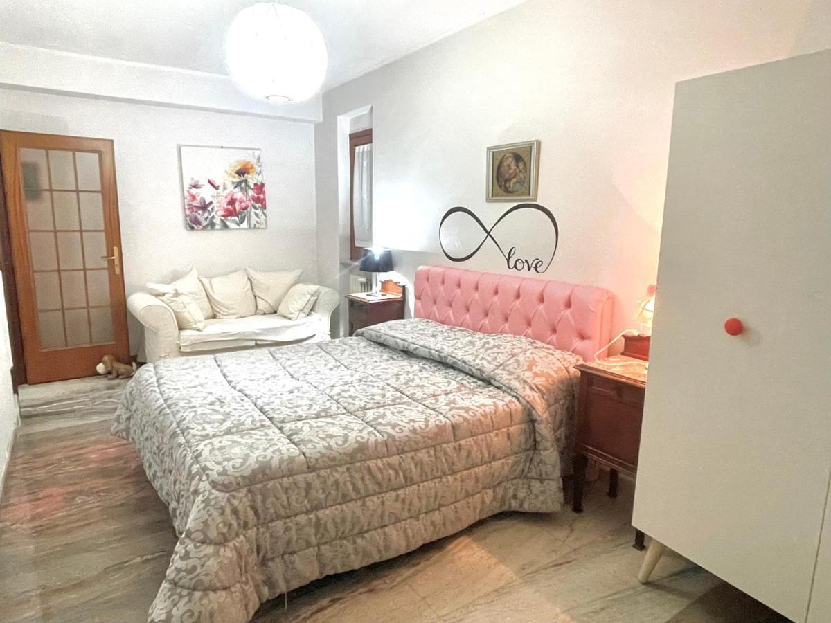 Apartmán La Vie En Rose Mattinata Exteriér fotografie
