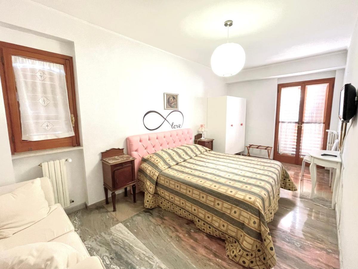 Apartmán La Vie En Rose Mattinata Exteriér fotografie